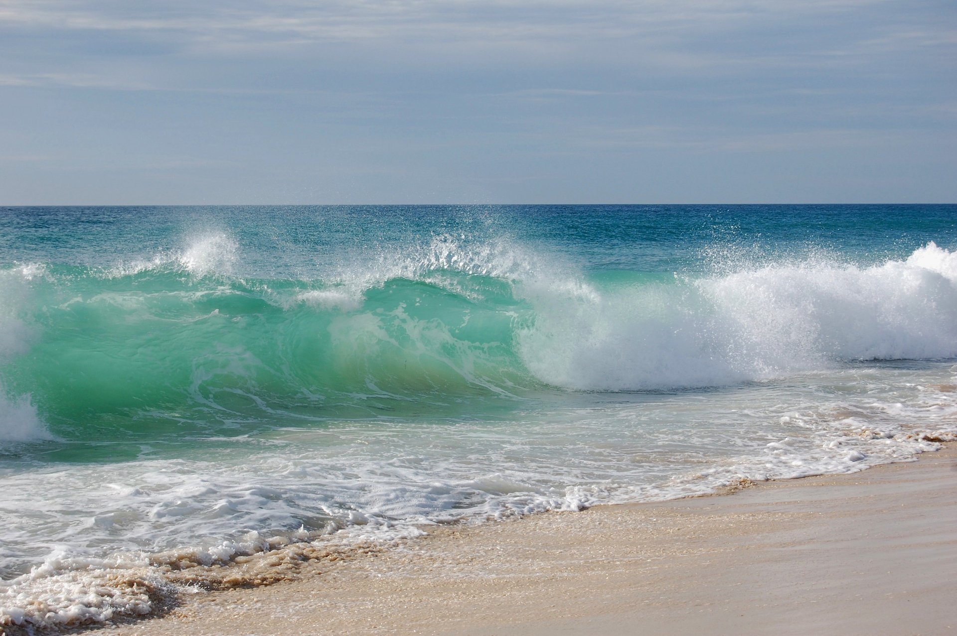 fala fale morze woda piasek plaża brzeg niebo krajobraz surfowanie ocean horyzont