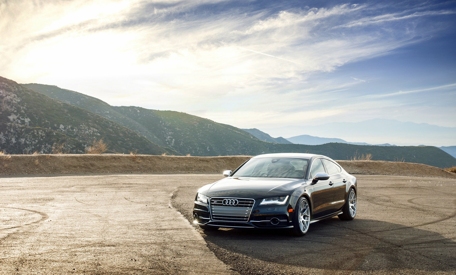 audi s7 черный передние колеса ауди черная горы