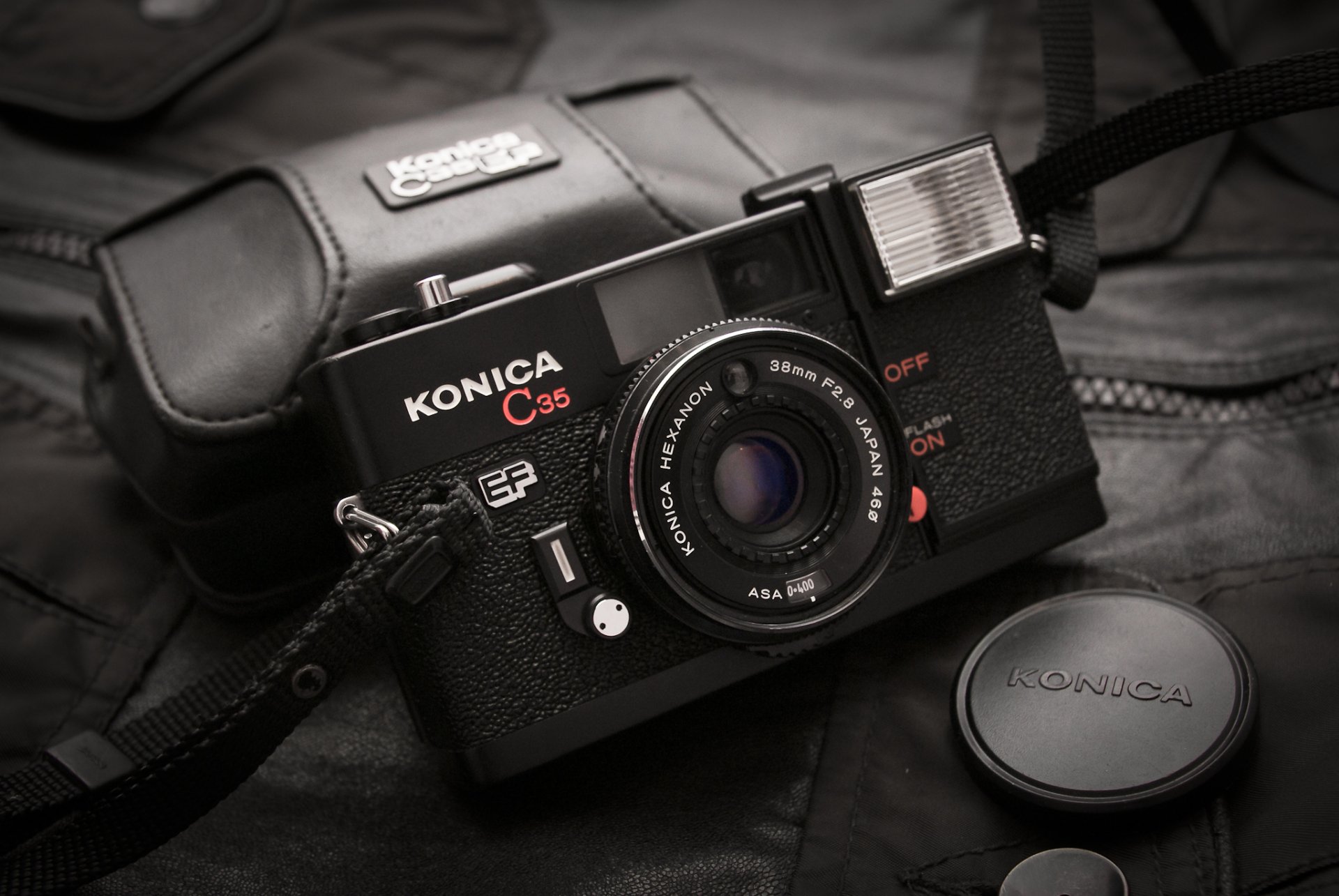 konica c35 ef камера фон