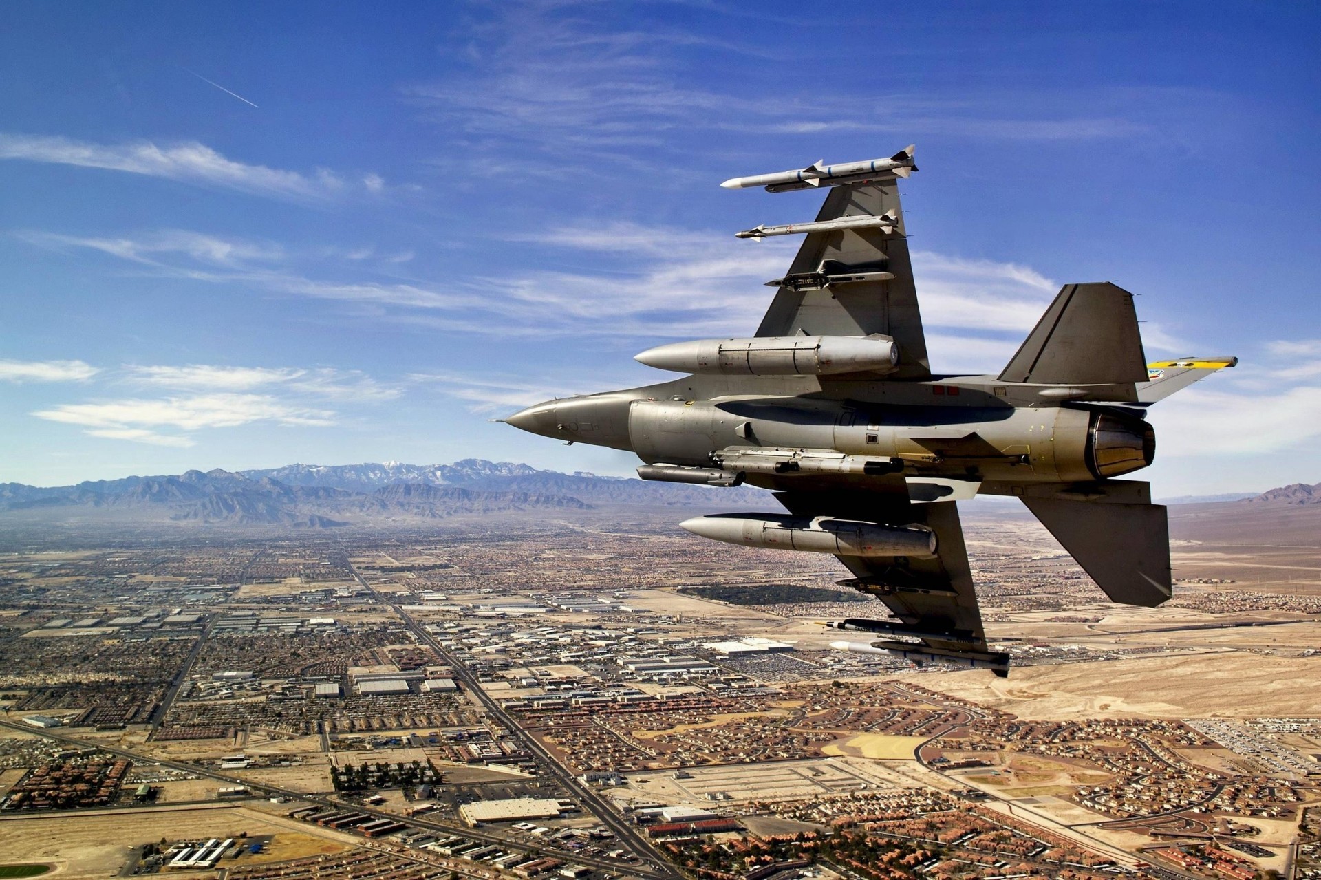fighting falcon f-16 американский