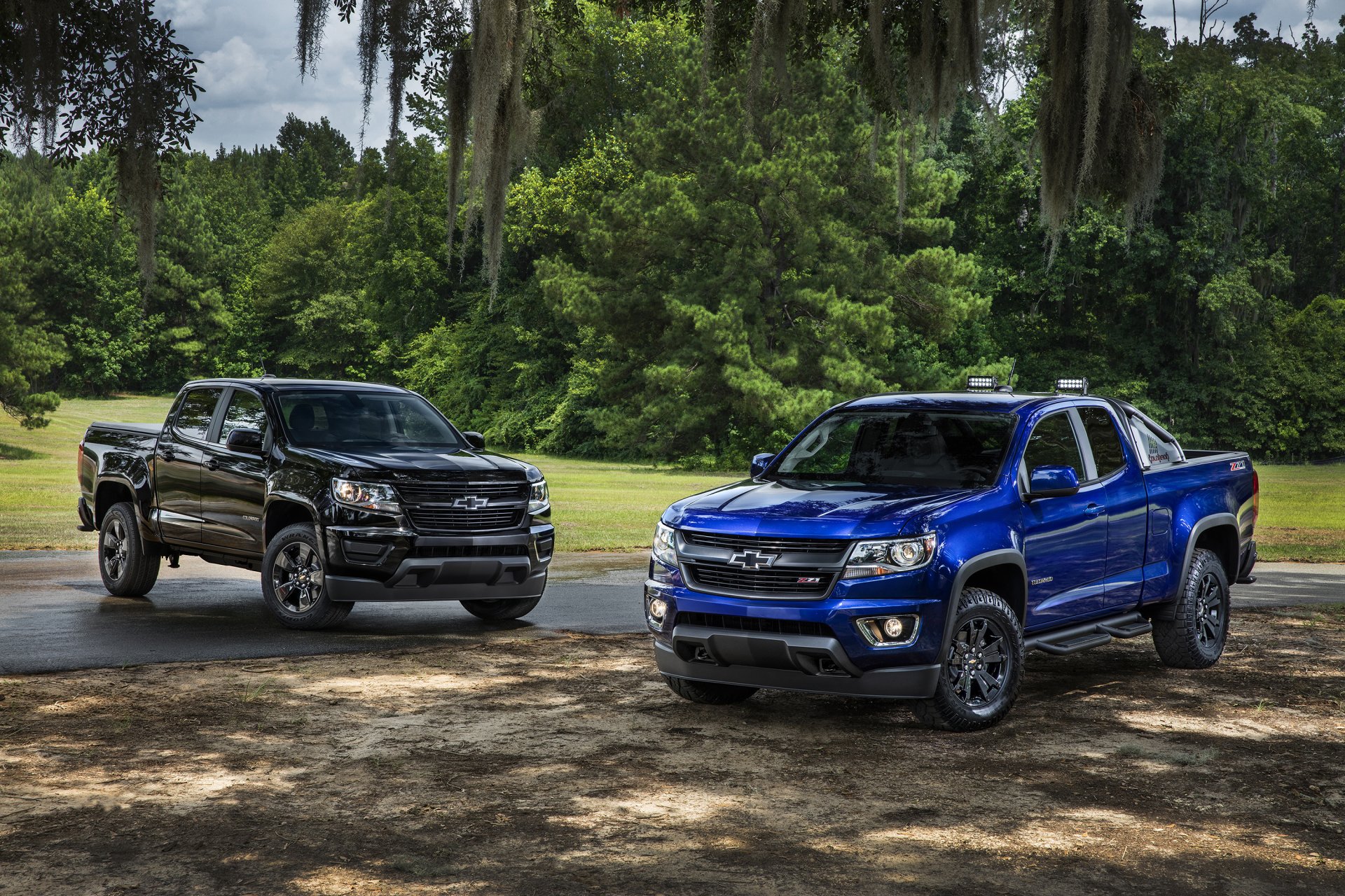 2015 chevrolet kolorado z71 trail boss rozszerzona kabina chevrolet pickup jeep niebieski