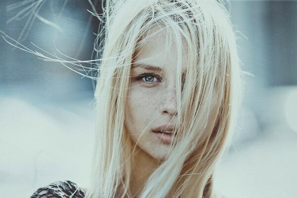 Piękna dziewczyna blondynka model