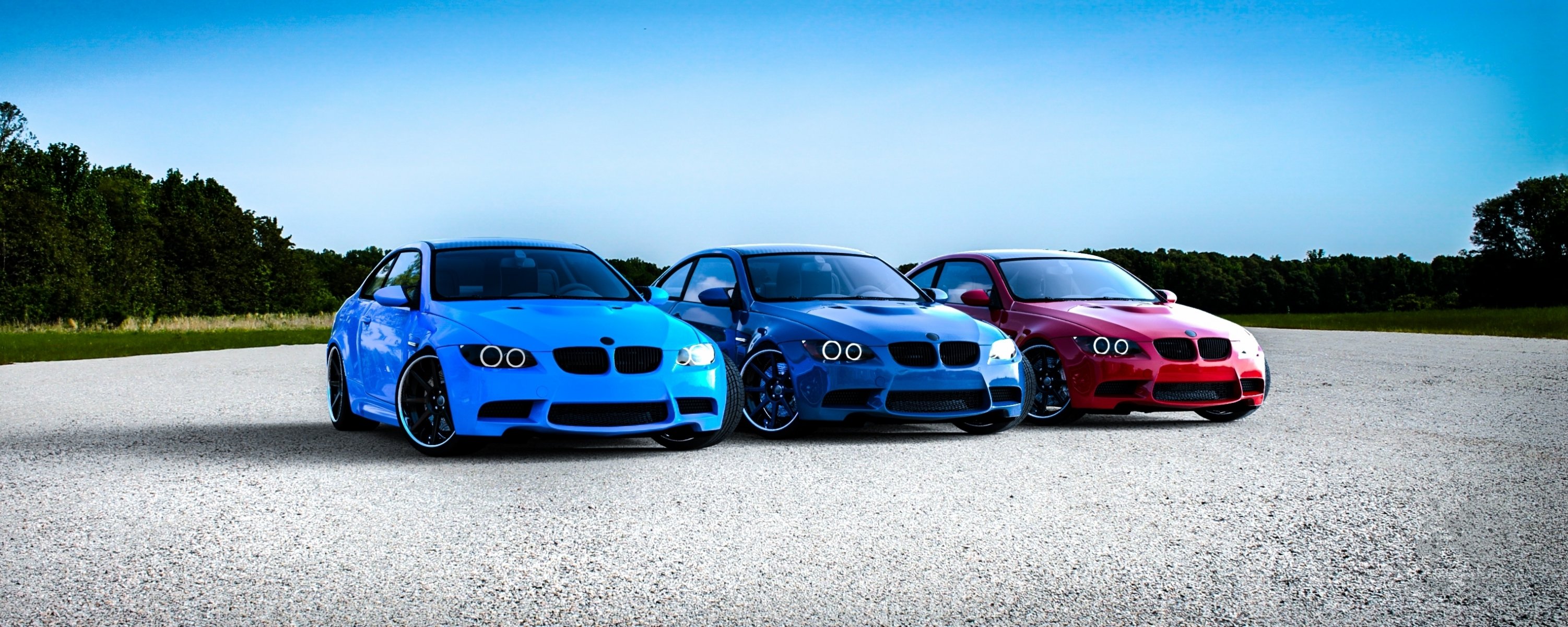 bmw м3 e92 красные синий бмв красный голубой ходовые огни
