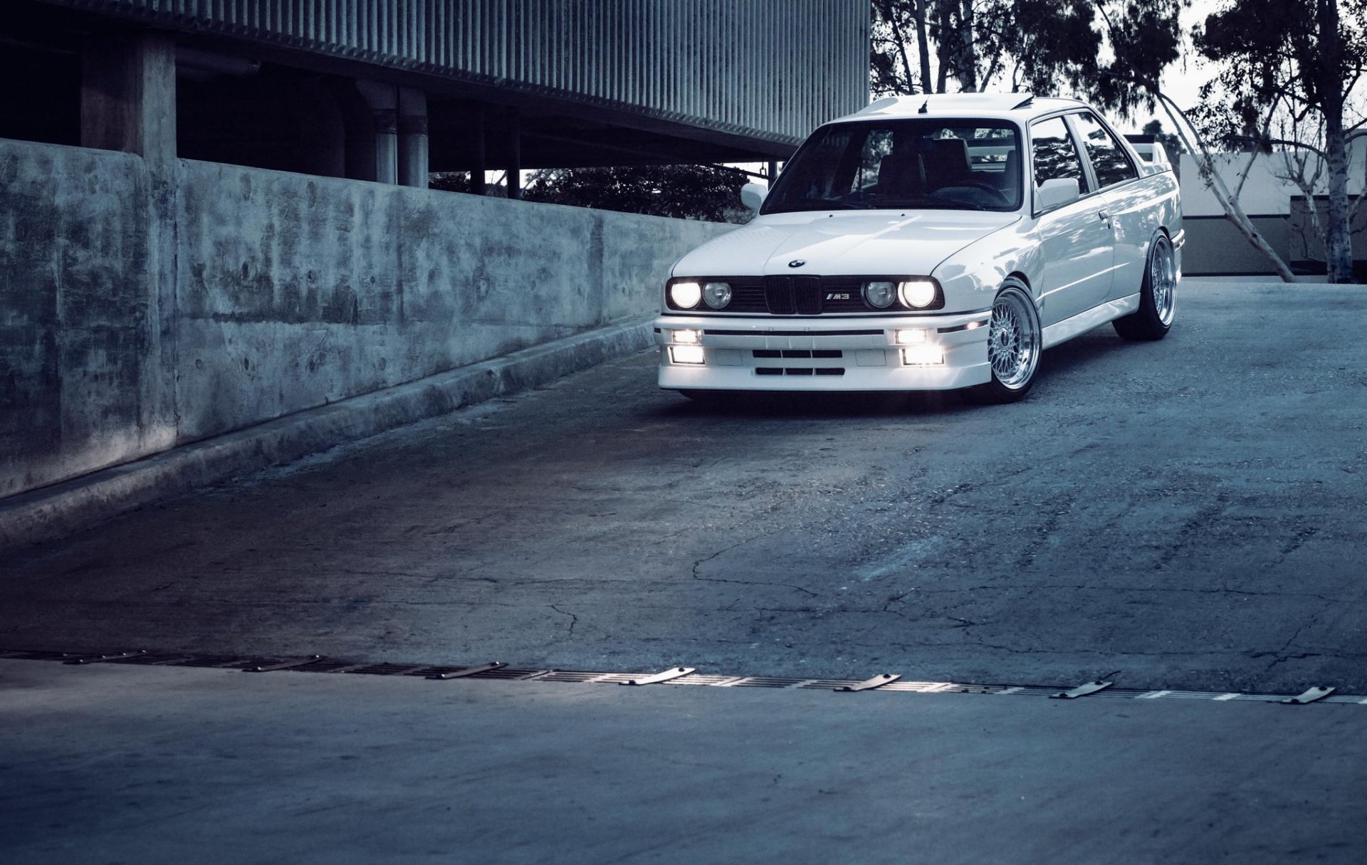 bmw e30 м3 бмв тюнинг позиция белый