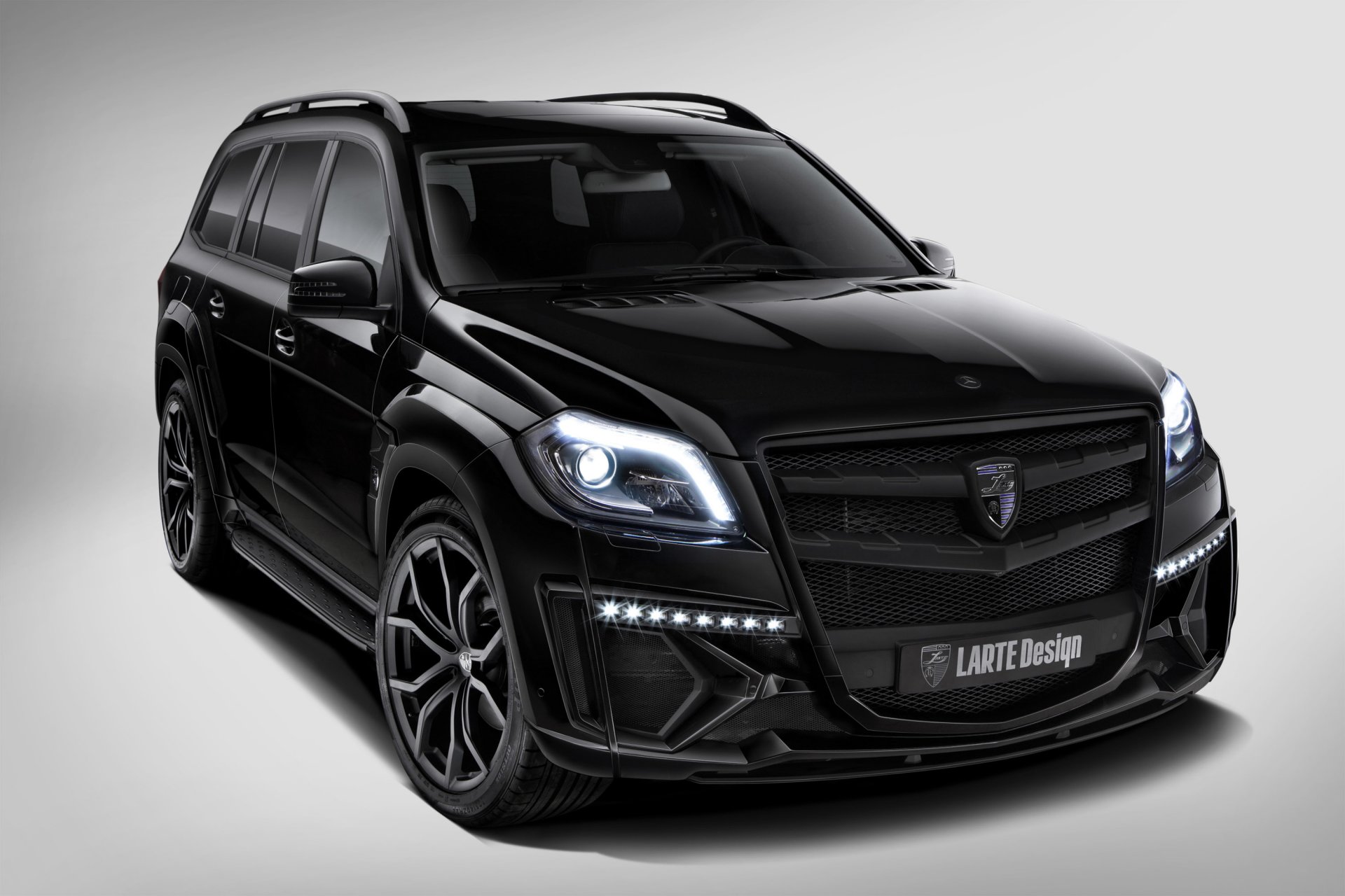 mercedes gl larte дизайн черный кристалл