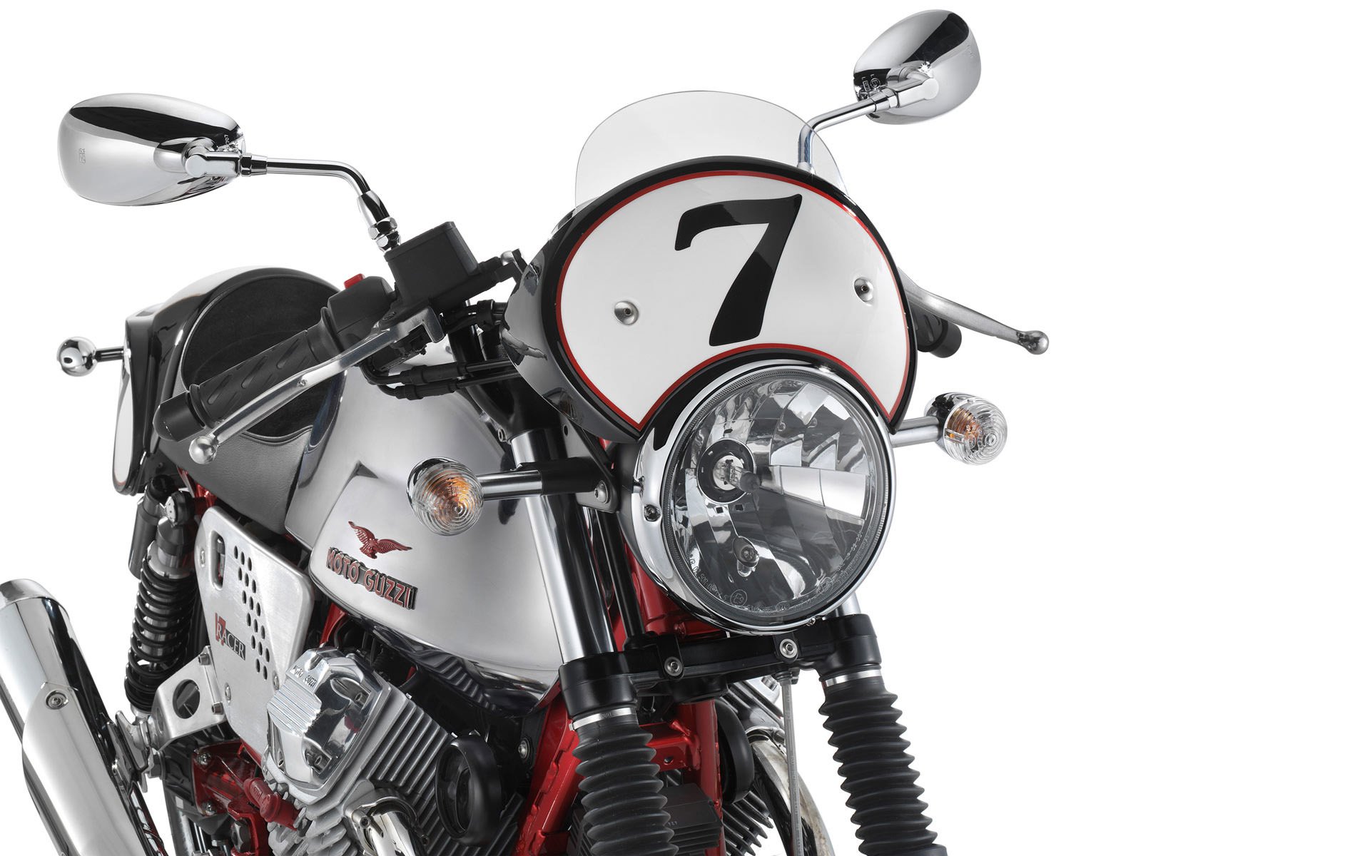 motocykl moto guzzi nakes v7 racer 2010 białe tło