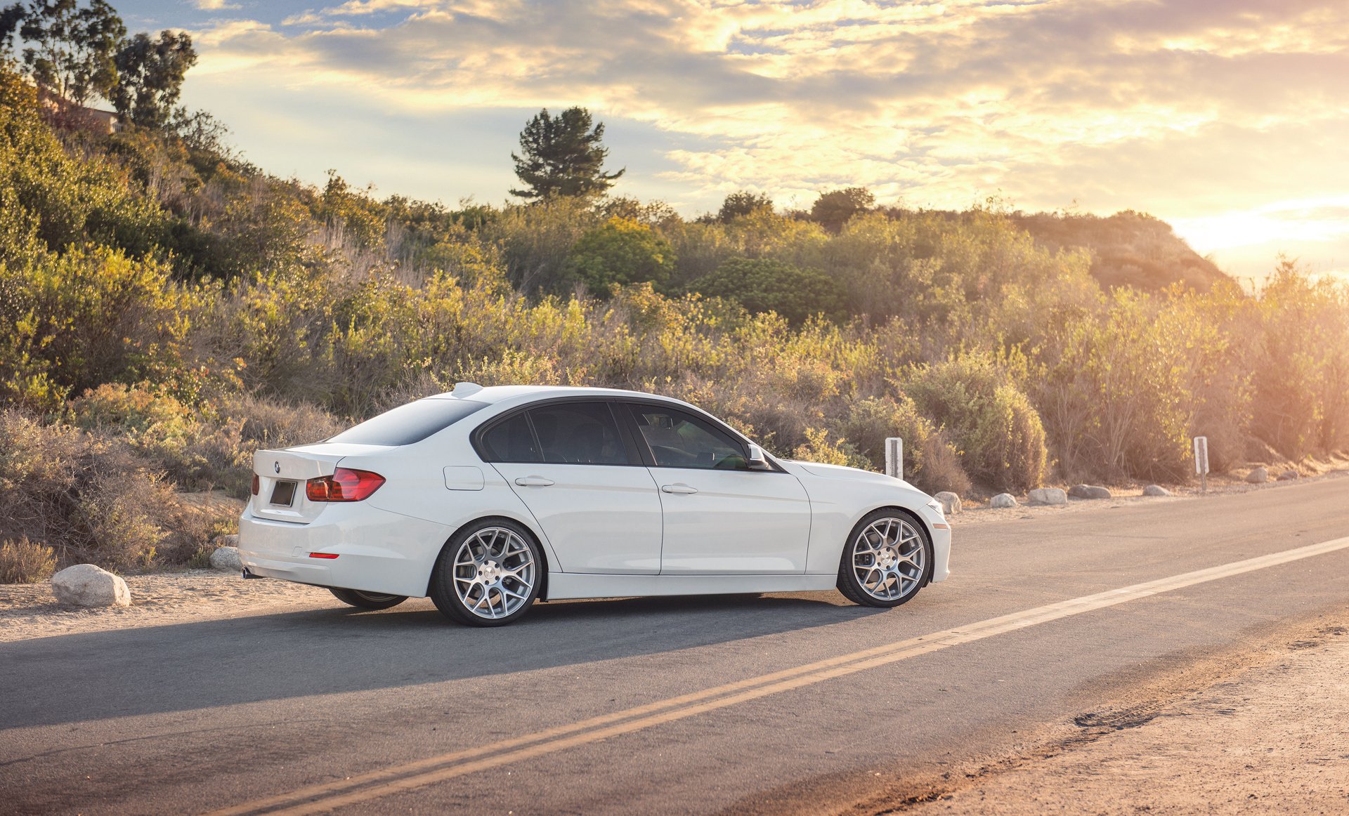 bmw seria 3 sedan 328i biały
