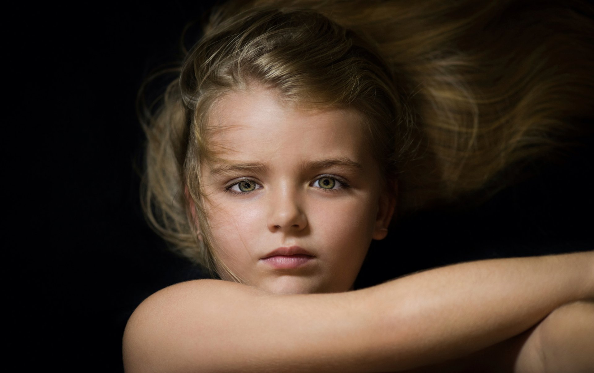 miłość pokój żadna wojna dziewczyna portret