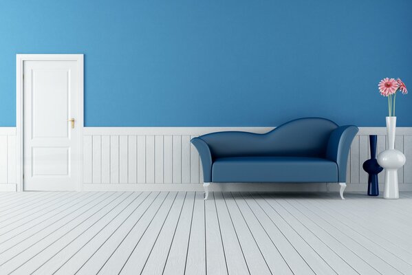 Niebieska sofa na białym tle