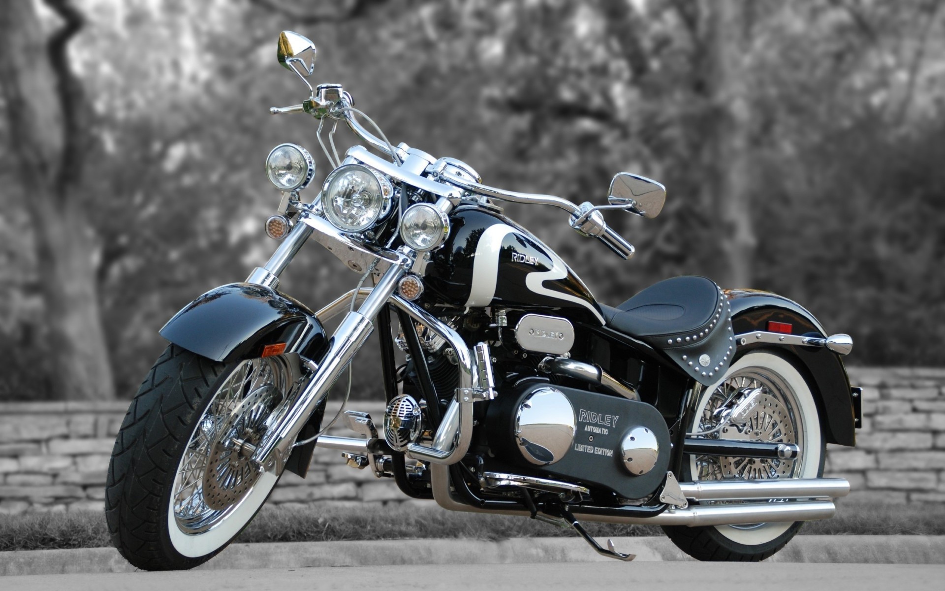 мотоцикл ридли avtomatic ограниченное издание чёрно-серебристый