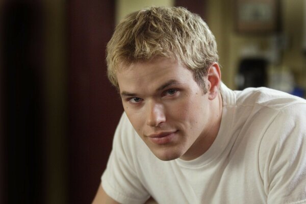Aktor wśród blondynek Kellan Lutz