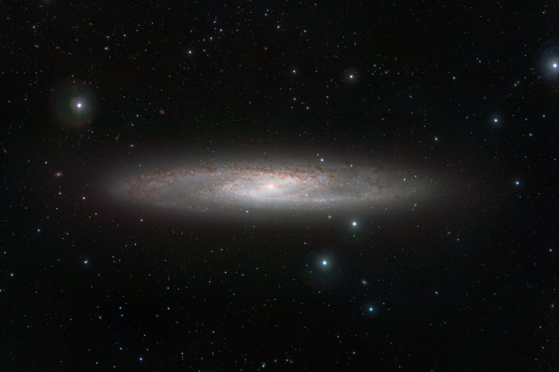 ngc 253 galaktyka konstelacja rzeźbiarz