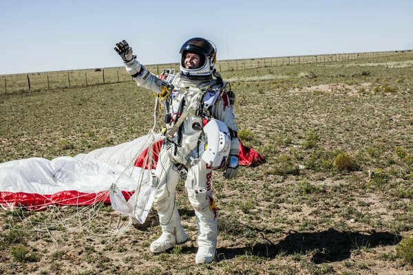 Pogardliwy czerwony byk, Felix Baumgartner