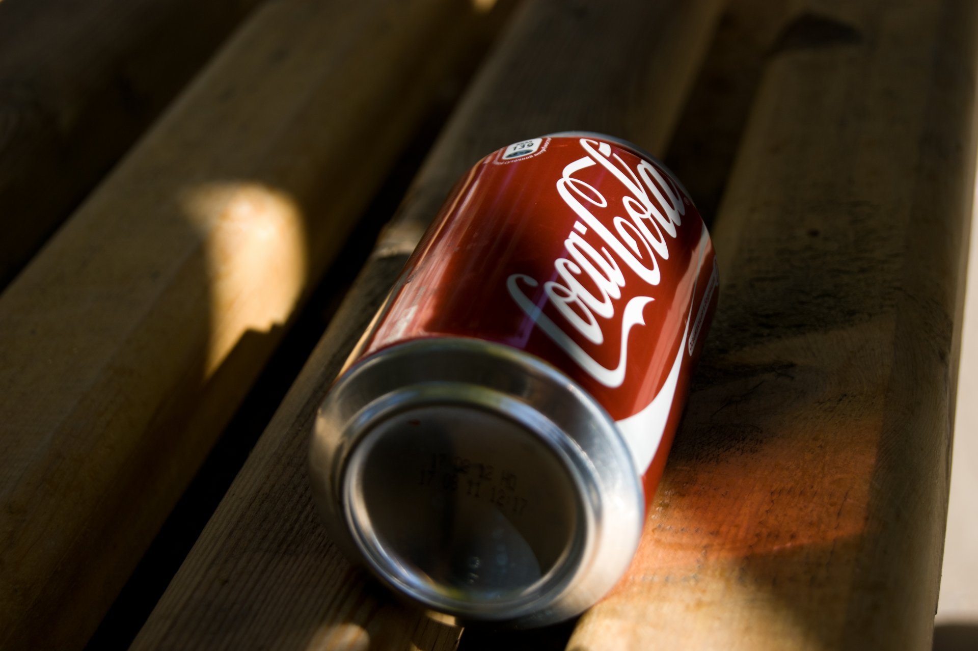 напиток кока-кола coca-cola баночка