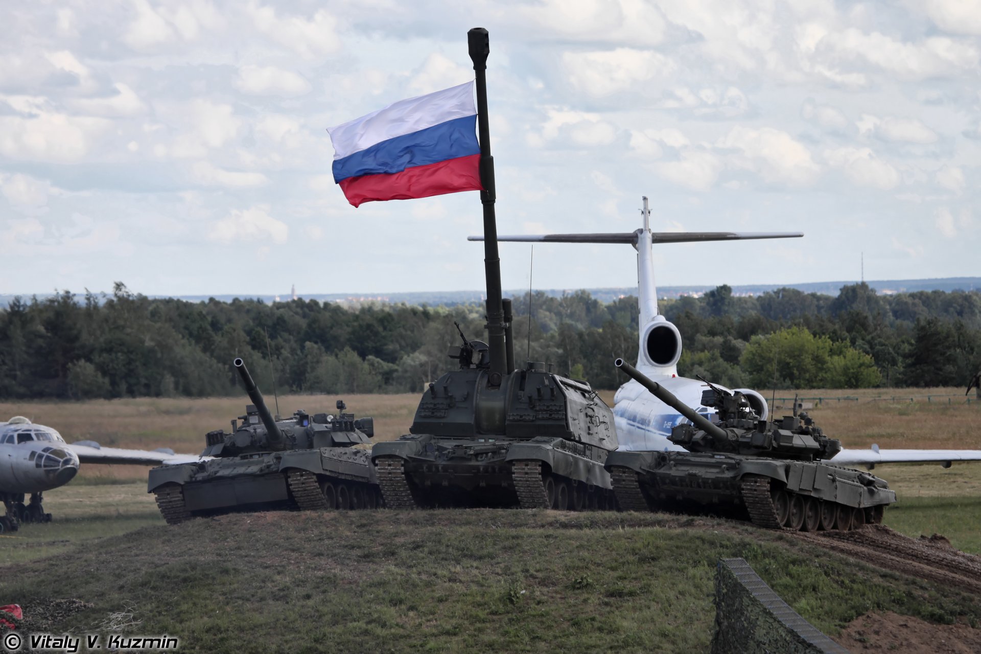 т-80 мста-с т-90 танки сау флаг россия