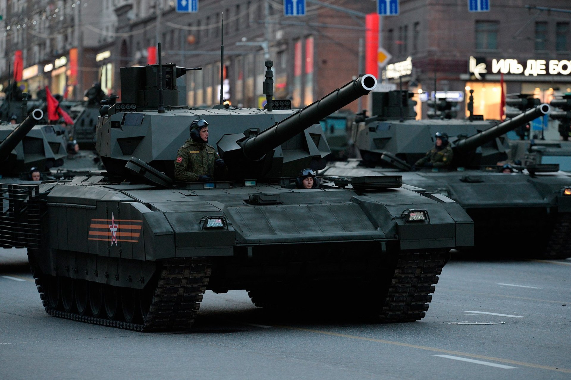 танк армата т-14 москва репетиция парад