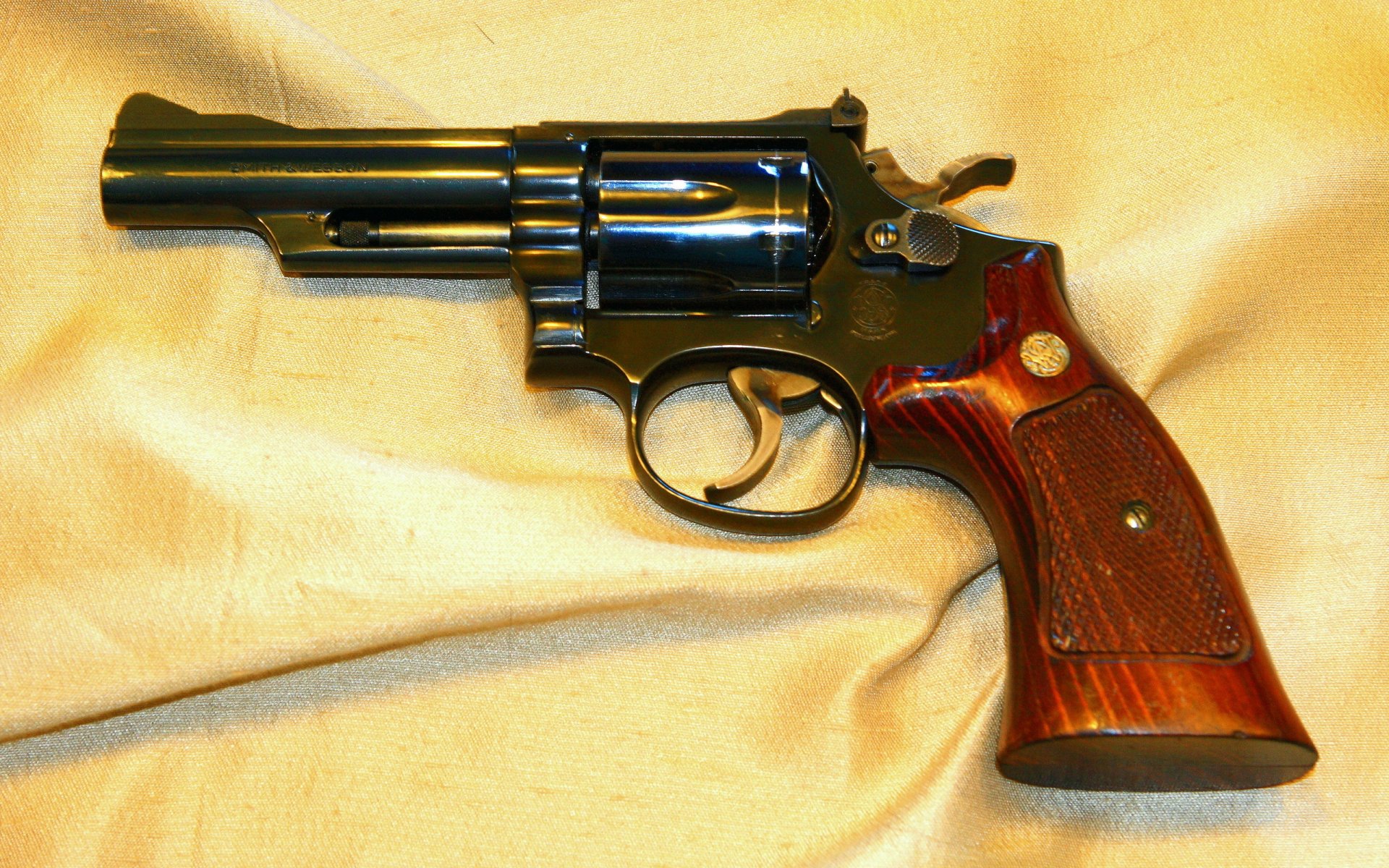 смит&вессон модель 19-4 357 magnum оружие пистолет