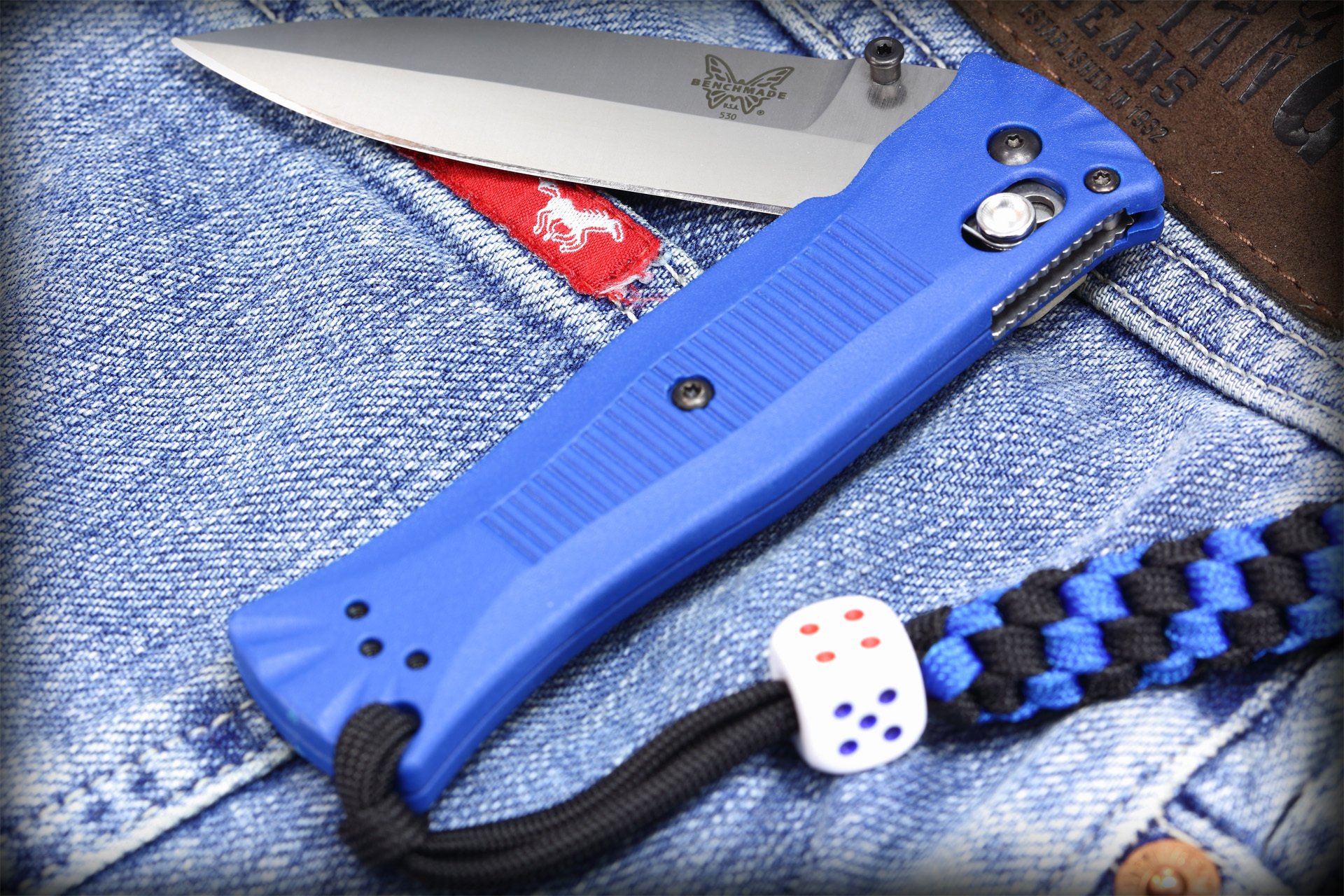 нож складной benchmade синий джинса шнур темляк