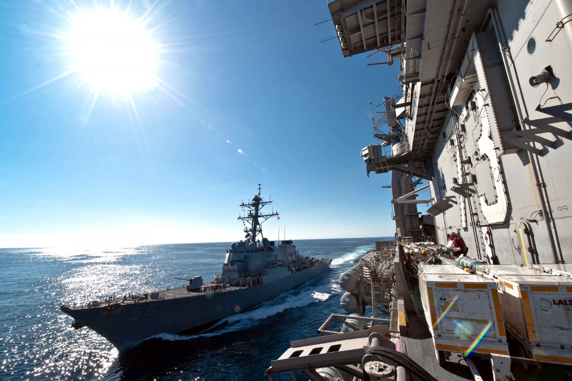 корабль uss джон с. маккейн ddg-56 вмс солнце океан