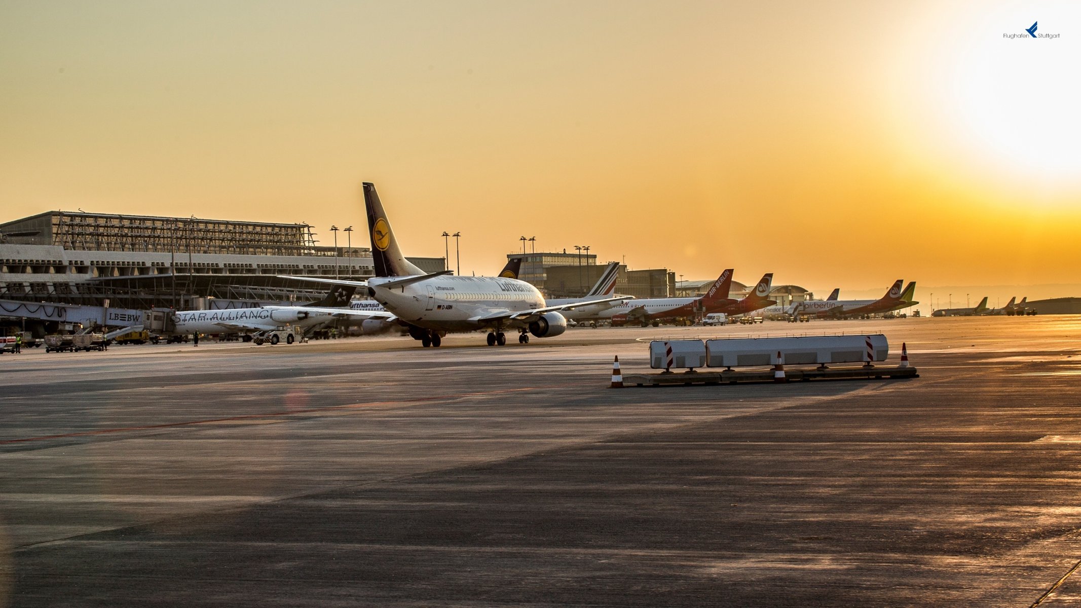 lotnisko pasażer samolot boeing zachód słońca wschód słońca
