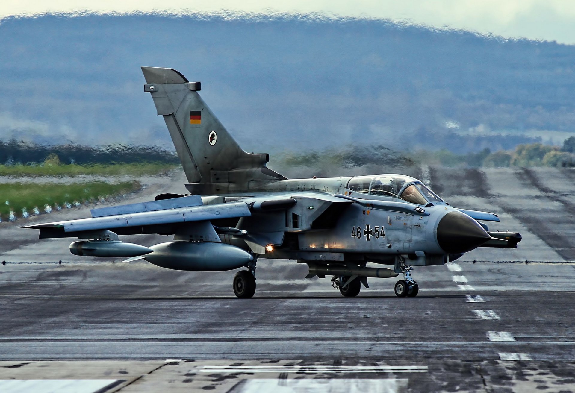 panavia tornado niemiecki myśliwiec bombowiec lotnisko