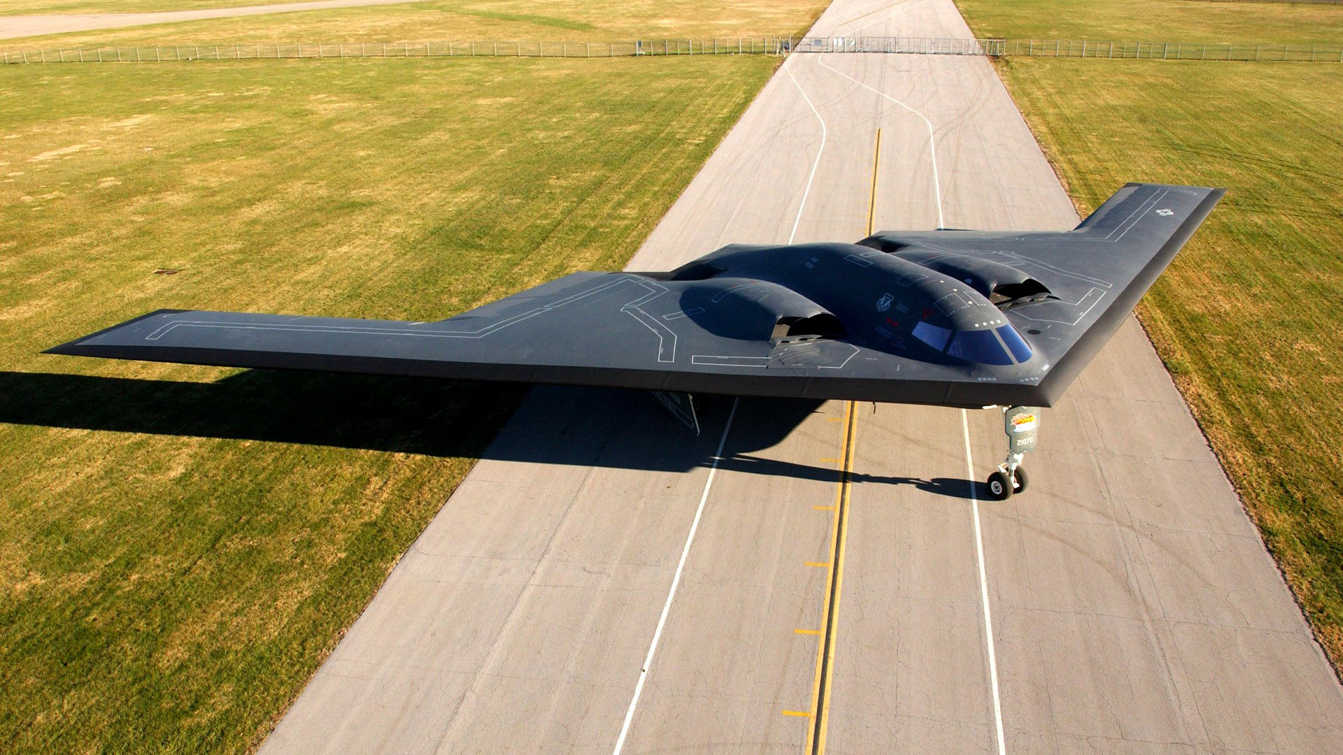 b-2 duch bombowiec lotnisko